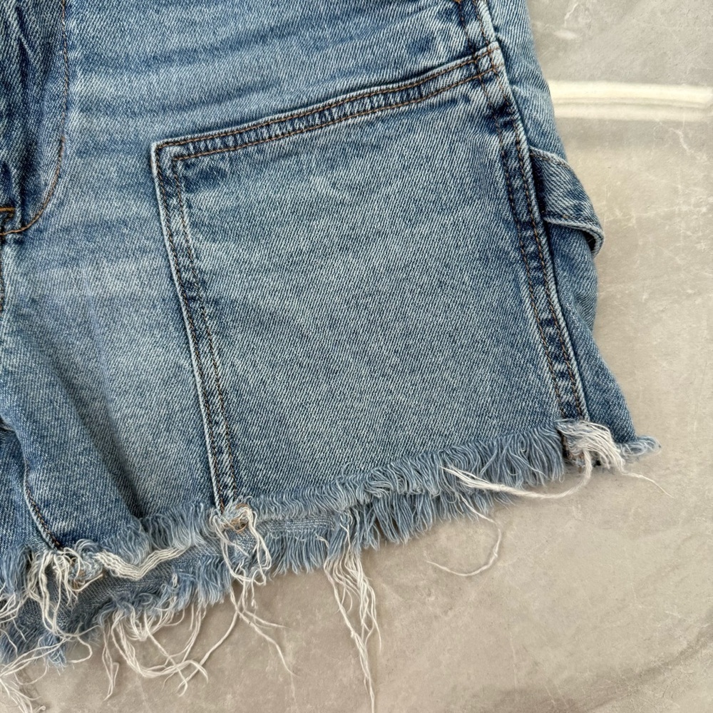 Women’s American Eagle Highest Rise 90s Boyfriend Jean Shorts Raw Hem Size 6 - Picture 6 of 15